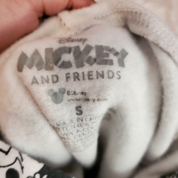 white hoodie with black-and-white Mickey Mouse for women - Picture 3 of 3